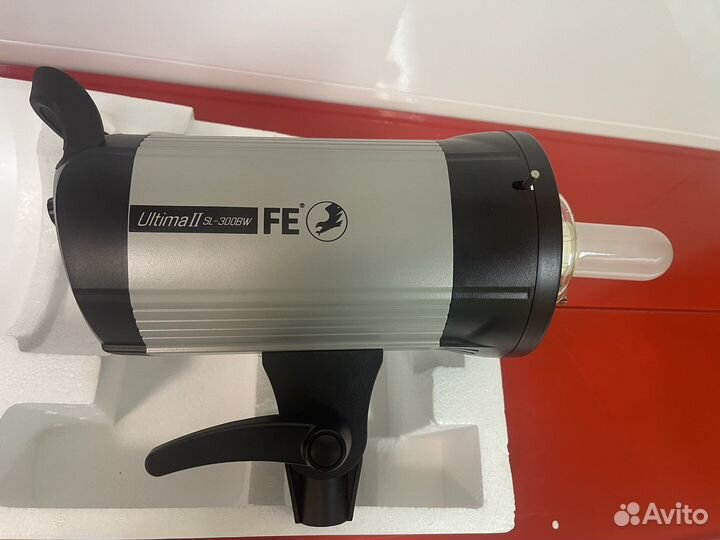 Вспышка Falcon Eyes Ultima II SL-300 BW студийная