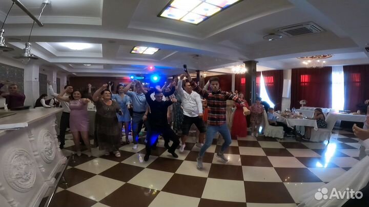 Ведущий, тамада + диджей DJ