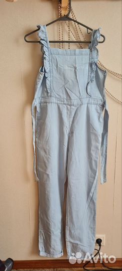 Джинсовый комбинезон