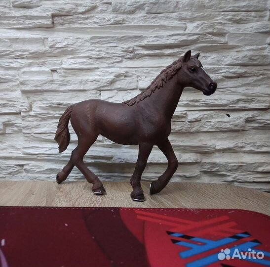 Лошади Papo и Schleich