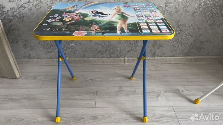 Детский стол