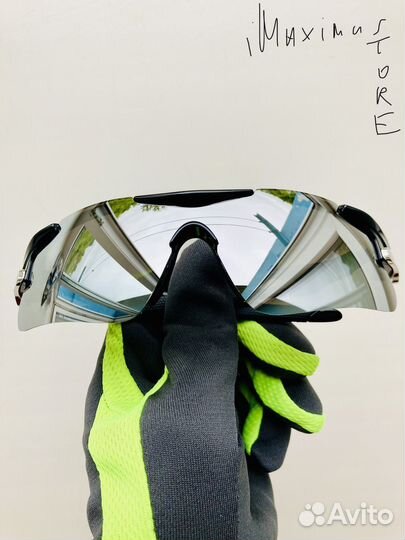 Крутые спортивные зеркальные солнцезащитные очки