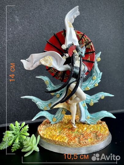 Кицунэ фигурка