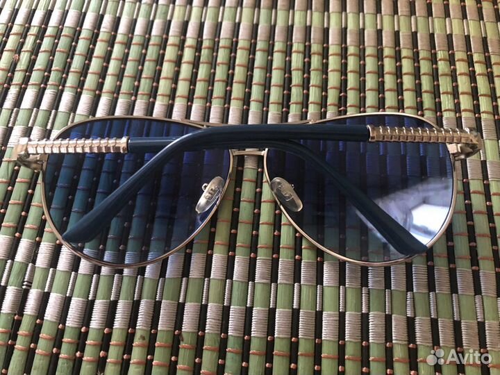 Новые очки солнцезащитные