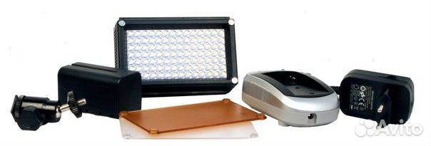 Продаю накамерный свет 