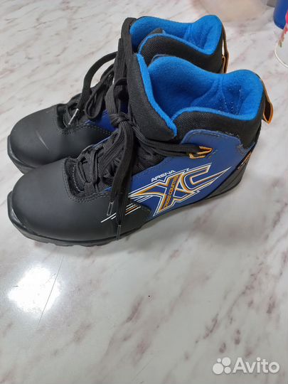 Лыжные ботинки