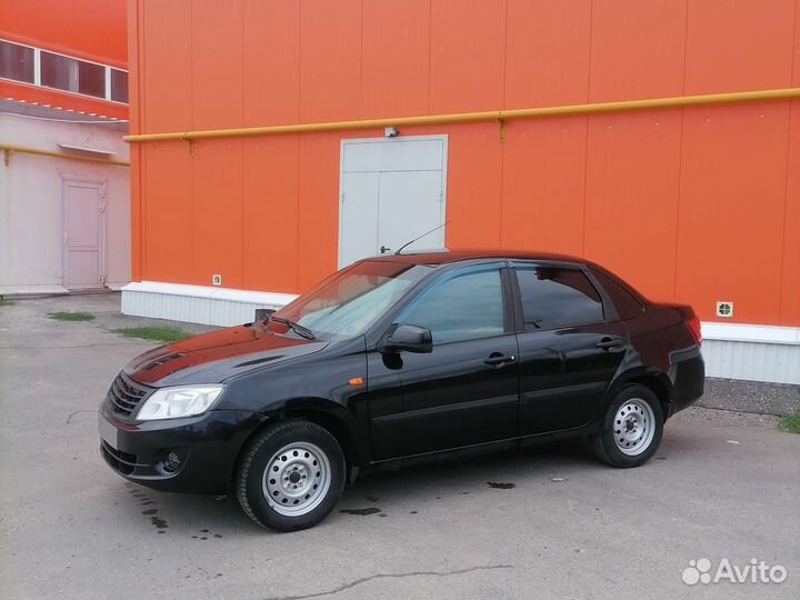LADA Granta 1.6 МТ, 2013, 164 200 км