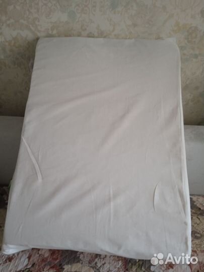 Подушка клиновидная медицинская