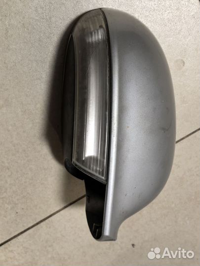 Зеркало правое volkswagen jetta 5