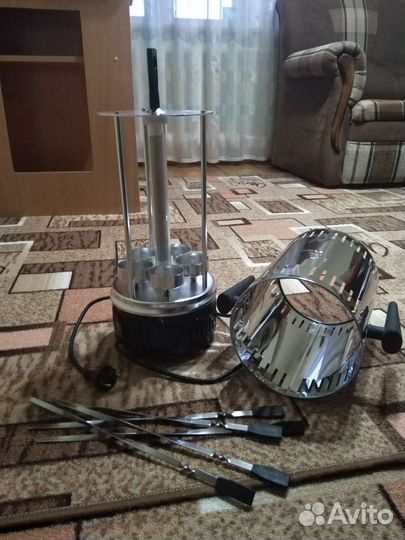 Электрошашлычница новая