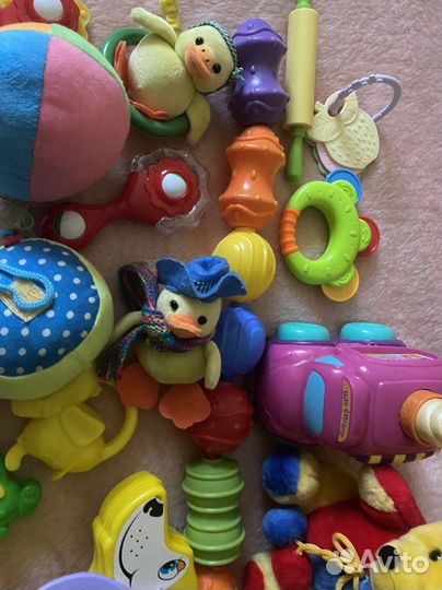 Продается пакет игрушек