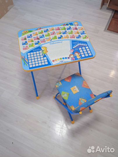 Детский стол и стул