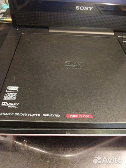 Портативный видеопроигрыватель Sony DVP fx750