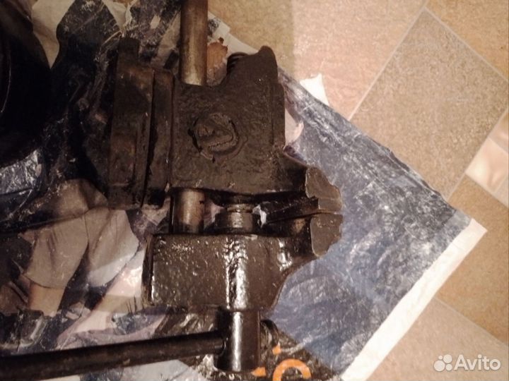 Тиски СССР и наковальня советская