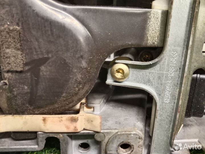 В наличии: Кулиса кпп Saab 900