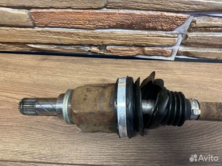 Привод передний правый Лада X-Ray GAN330 21179 Е-5