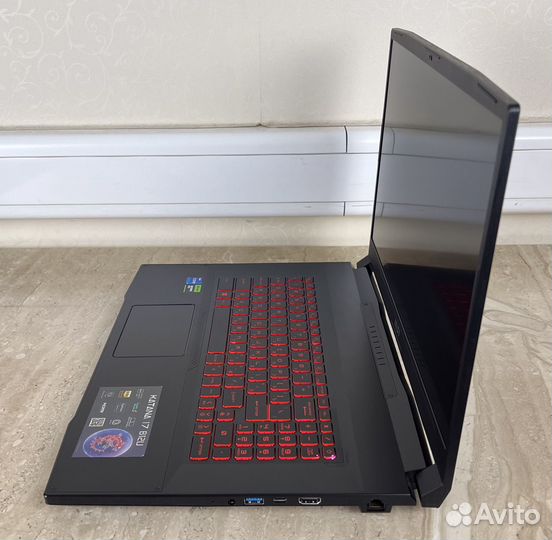 Игровой MSI Katana 17 (i7-12650H/ RTX 3050/ 16 гб)