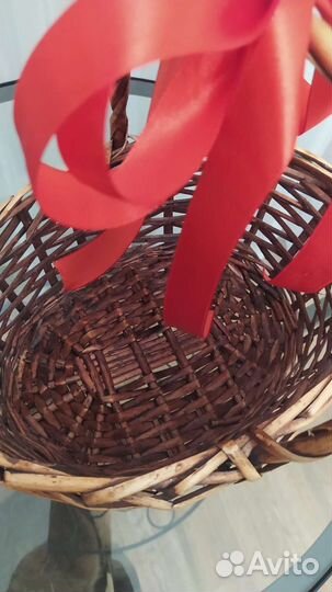 Корзинка плетеная