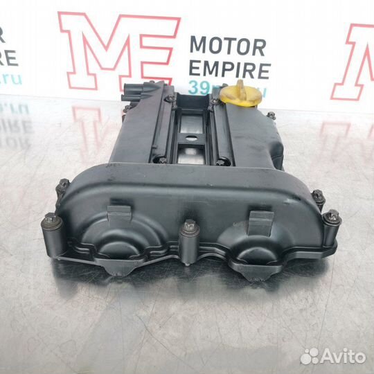 Крышка клапанов Opel Corsa D 1.0 Z10XEP 2006