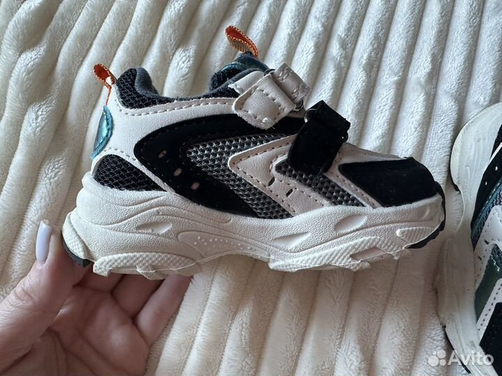 Кроссовки детские 20 размер