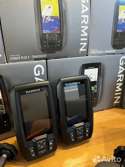 Эхолот Garmin striker vivid 4cv/4