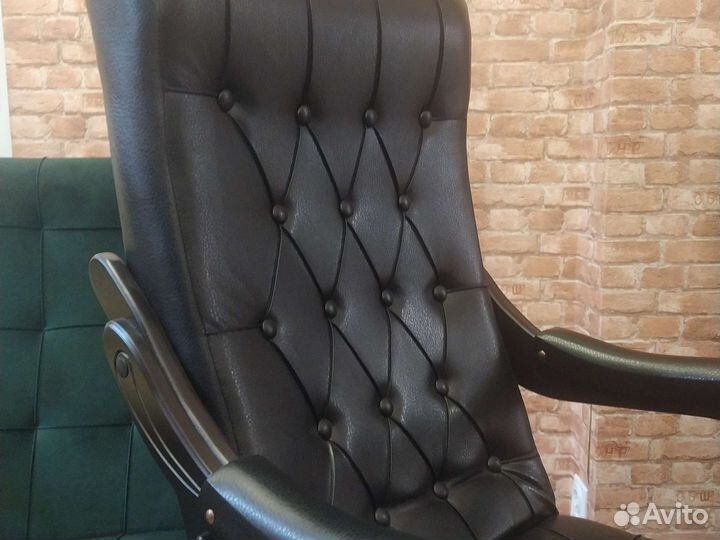 Компьютерное кресло руководителя
