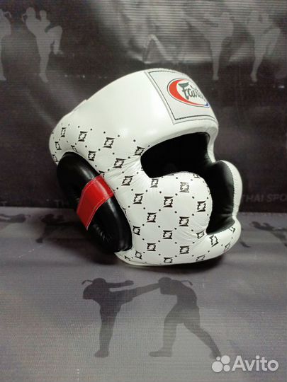 Боксерский шлем Fairtex