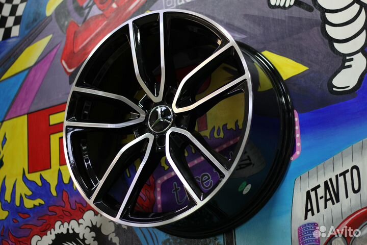 Диск литой R20 J8.5 5/112 ET35 66.6 black polich f