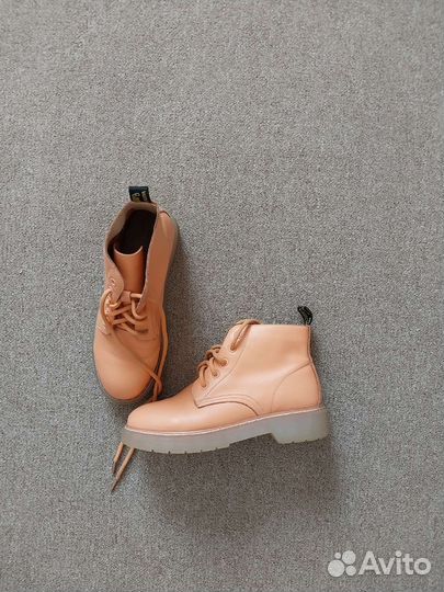 Ботинки демисезонные 39