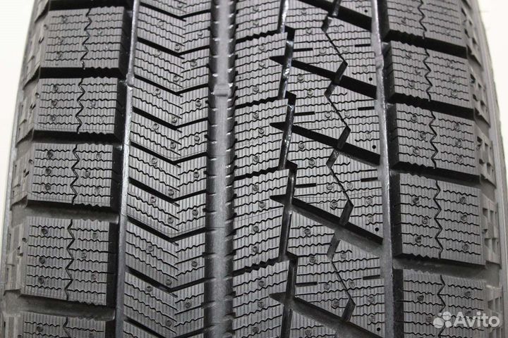 Bridgestone Blizzak VRX 225/60 R16 98S