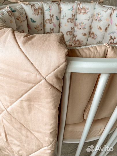 Комплект новый в овальную кроватку