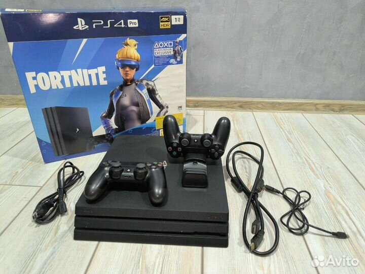 Sony playstation 4 pro 1tb CUH-7208B