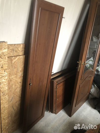 Шкаф платяной