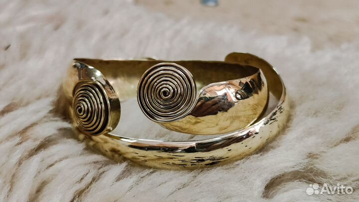 Изготовление значков, сувениров из бронзы