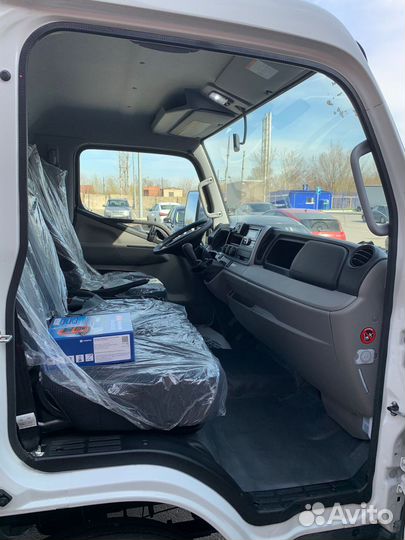 Mitsubishi Fuso Canter, 2023