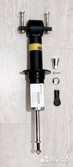 Амортизатор Cadillac Escalade GMT900 передний new