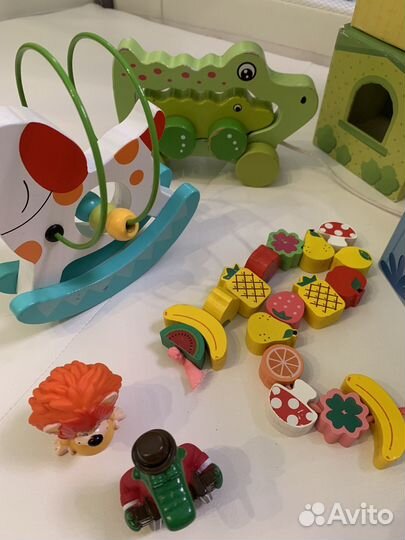 Развивающие игрушки пакетом
