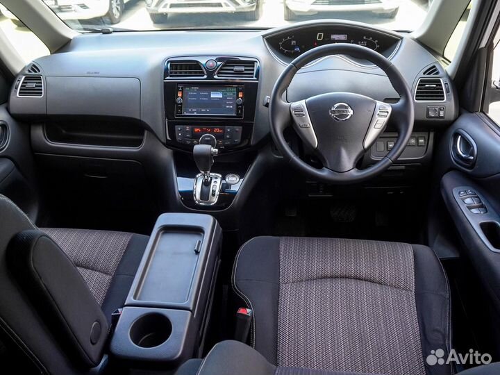 Nissan Serena 2.0 CVT, 2016, 101 870 км