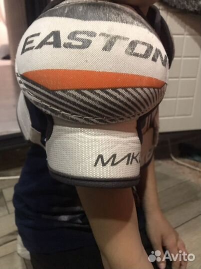 Нагрудник хоккейный