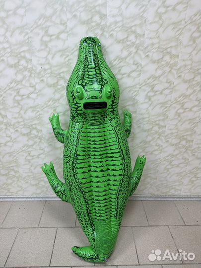Надувной крокодил