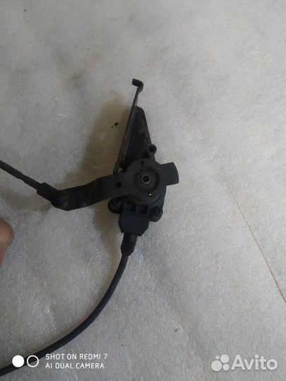 Датчик просвета зад левый Cadillac Escalade Tahoe