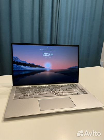 Asus ZenBook ux533ftc 1tb