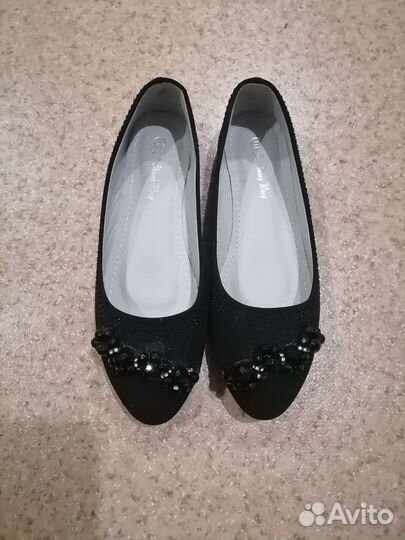 Кроссовки женские 37 размер