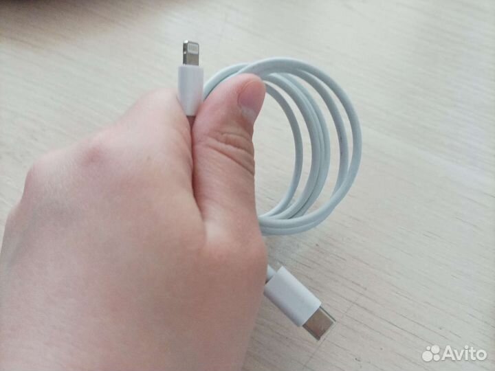 Нерабочий Кабель для iPhone USB-C to lightning 1m