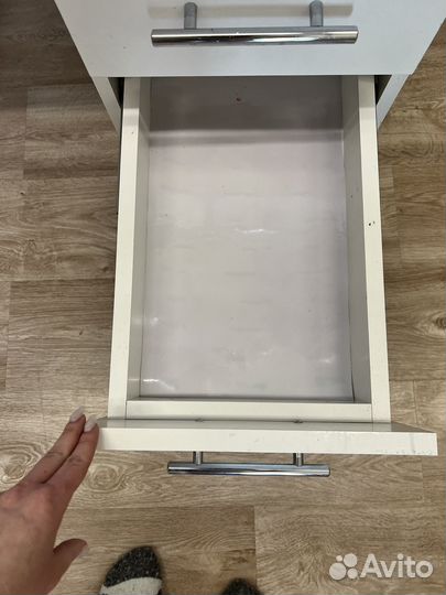 Маникюрный стол складной бу