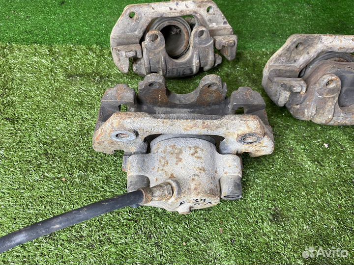 Суппорта тормозные передние BMW 5 series E34