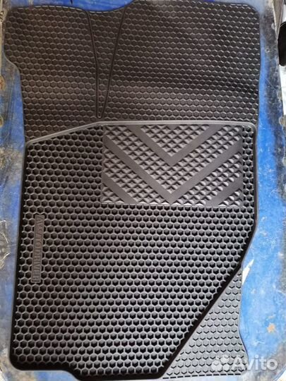 Ковры на Гранту резиновые соты