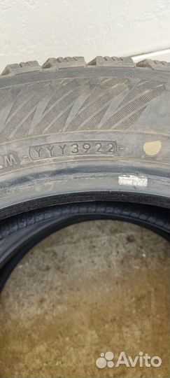 Yokohama IceGuard Stud IG65 215/55 R17 98T