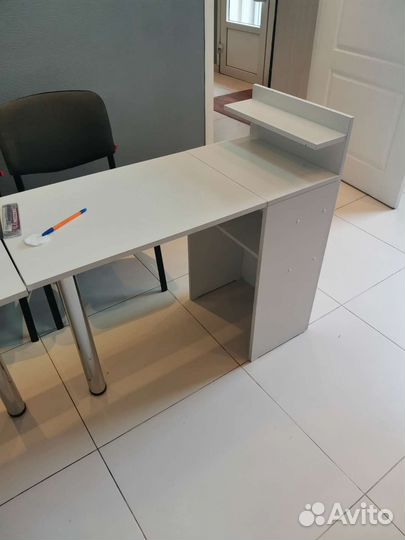 Маникюрный стол складной бу