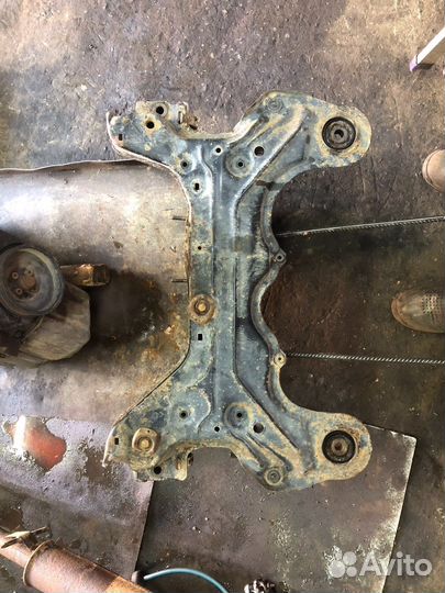 Подрамник Шкода - Октавия Тур А4